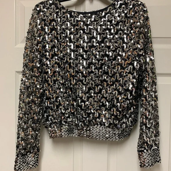 Vtg 80s Black Blouse w/Metallic Silver Sequins, Sz M - Picture 2 of 7